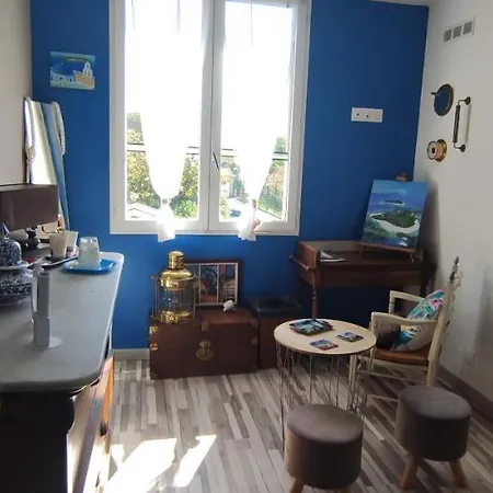 Bed & Breakfast Bleues Cote Et Aeroport Climatisees Et Parking Gratuit *