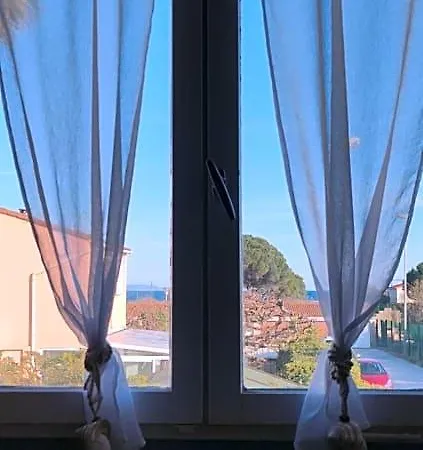 Bed and Breakfast Cote Plage, Apercu Mer, Proche Aeroport, Climatisees Et Parking Gratuit
